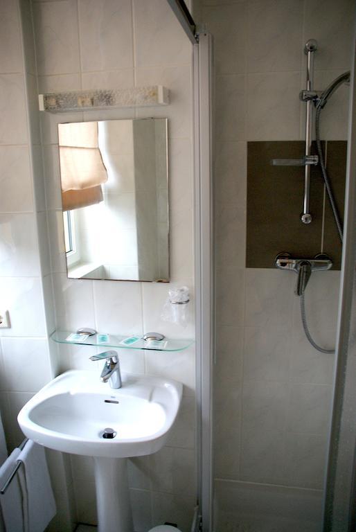 Charly'S Gare Hotel Senningerberg Phòng bức ảnh