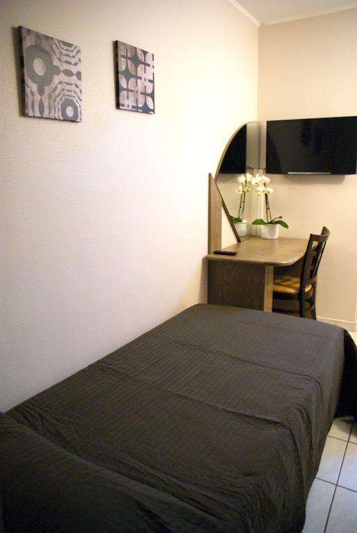 Charly'S Gare Hotel Senningerberg Ngoại thất bức ảnh